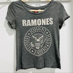 Ramones graphic tshirt
